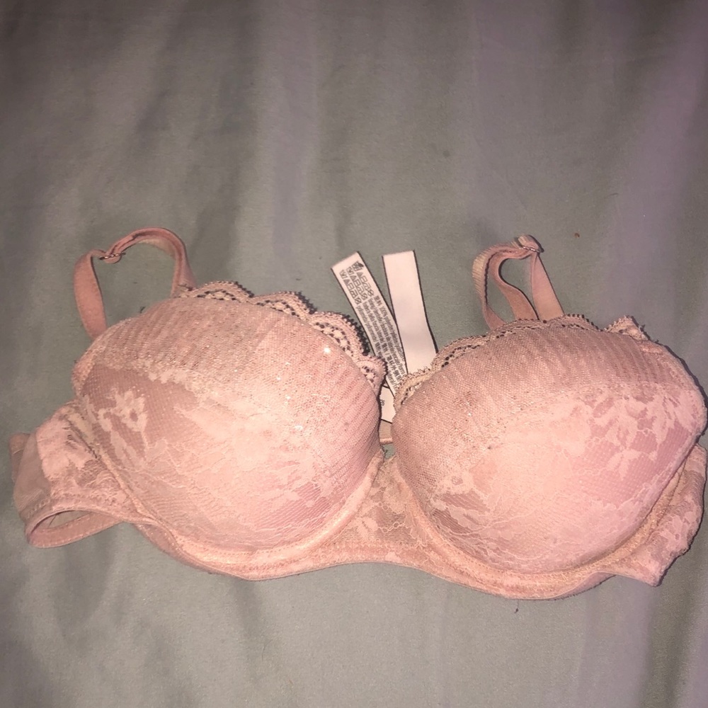 VICTORIAs SECRET BRA 32B